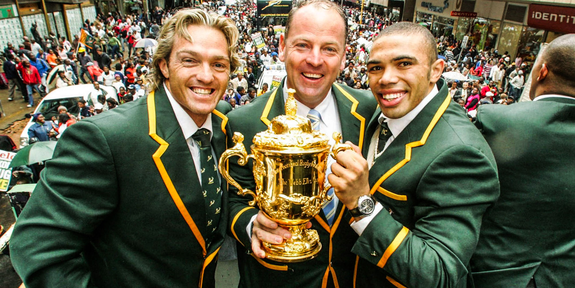 Percy Mongtomery, Jake White and Bryan Habana with the Webb Ellis Cup in 2007.
