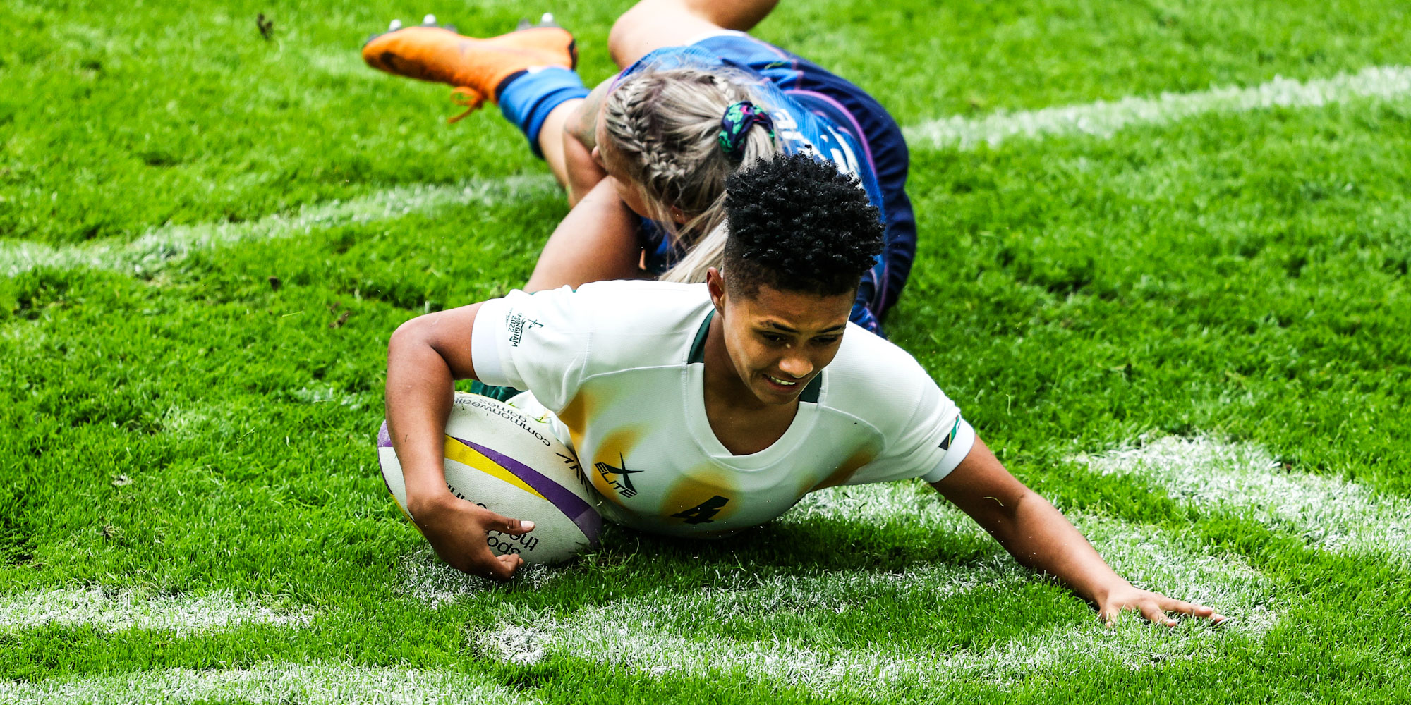 Donelle Snyders goes over for her try against Scotland.