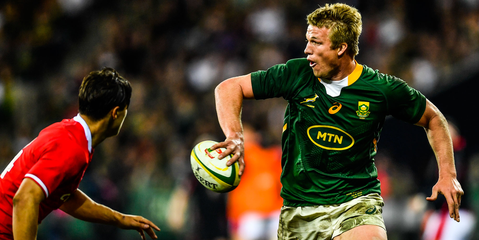 Pieter-Steph du Toit looks for the offload last month against Wales.